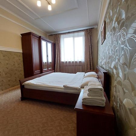 Двокімнатні Апартаменти У Центрі Lutsk Eksteriør bilde